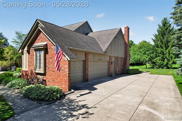 4409 Deacon Court, Troy, MI 48098