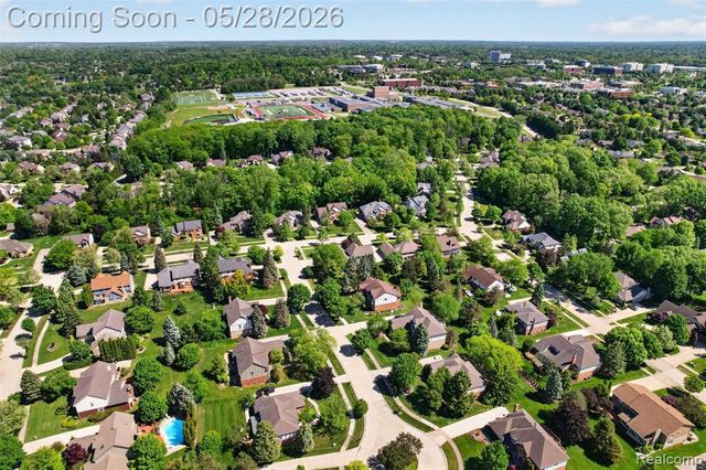 4409 Deacon Court, Troy, MI 48098