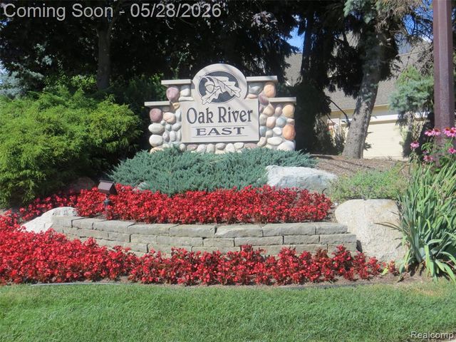 4409 Deacon Court, Troy, MI 48098