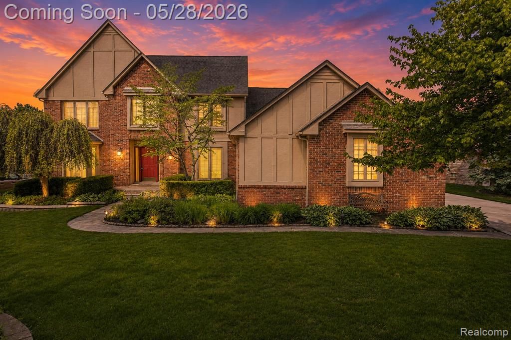 4409 Deacon Court, Troy, MI 48098