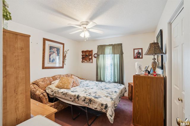 3524 34TH Street, Moline, IL 61265