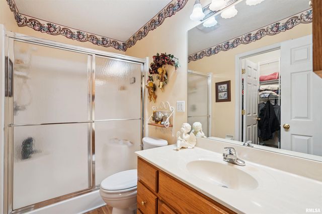 3524 34TH Street, Moline, IL 61265