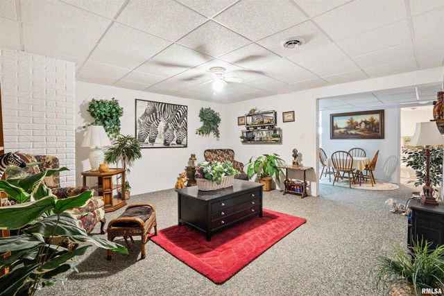 3524 34TH Street, Moline, IL 61265