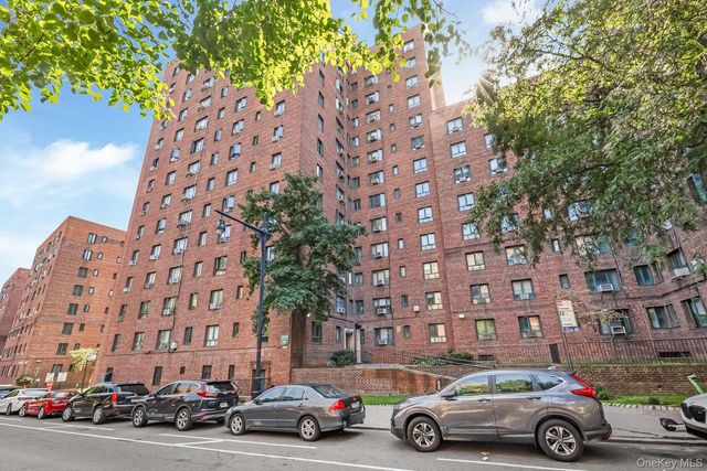 1560 Metropolitan Avenue 5B, Bronx, NY 10462