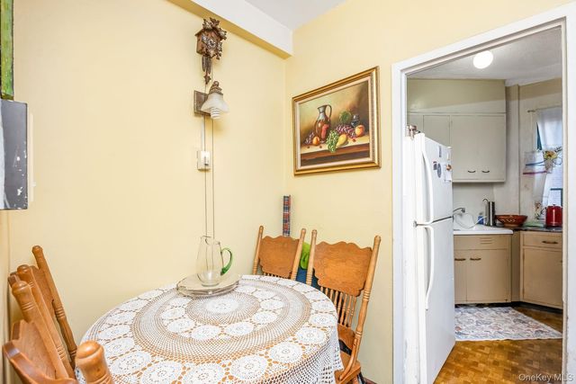 1560 Metropolitan Avenue 5B, Bronx, NY 10462