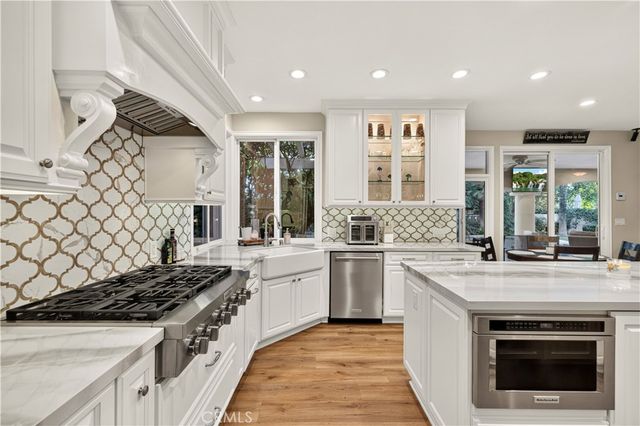 24611 Brittany Lane, Newhall, CA 91321