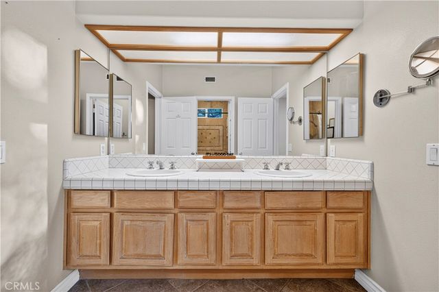 24611 Brittany Lane, Newhall, CA 91321