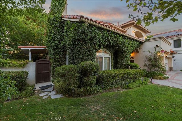 24611 Brittany Lane, Newhall, CA 91321