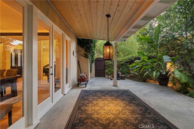 24611 Brittany Lane, Newhall, CA 91321