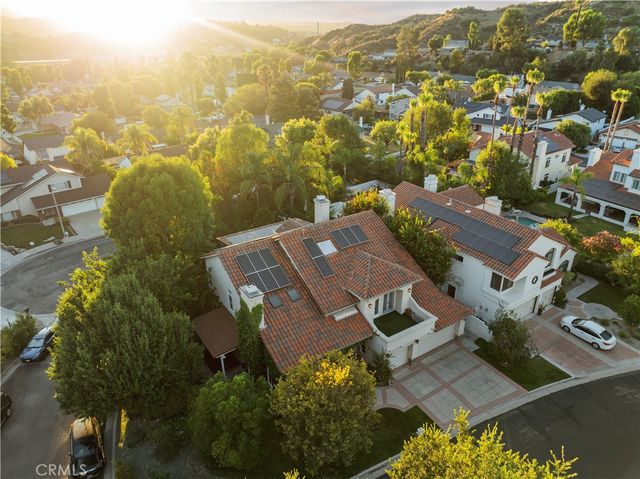 24611 Brittany Lane, Newhall, CA 91321
