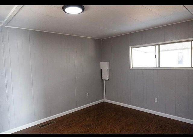 5505 W Tulare Avenue 15, Visalia, CA 93277