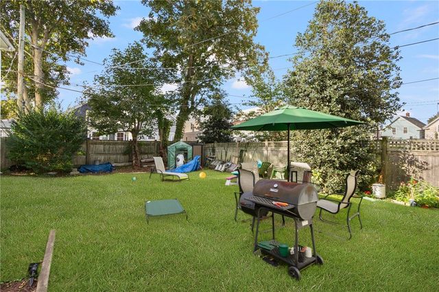11 Carey Street, Newport, RI 02840