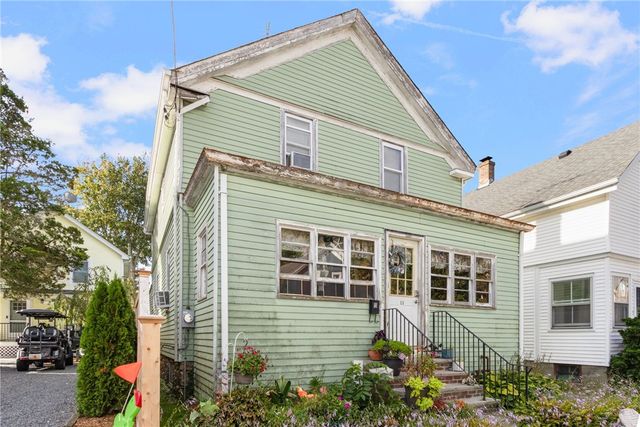 11 Carey Street, Newport, RI 02840