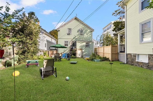 11 Carey Street, Newport, RI 02840