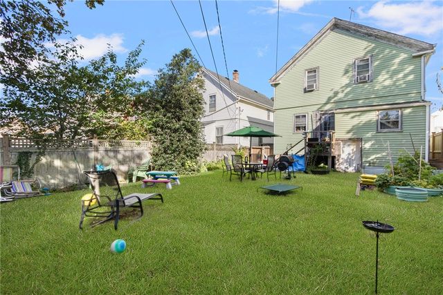 11 Carey Street, Newport, RI 02840