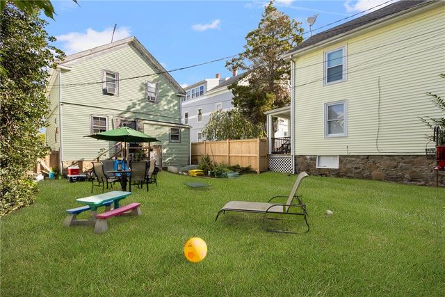 11 Carey Street, Newport, RI 02840