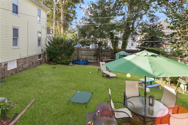 11 Carey Street, Newport, RI 02840