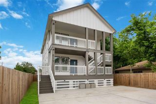819 E 40th Street A/B, Houston, TX 77022