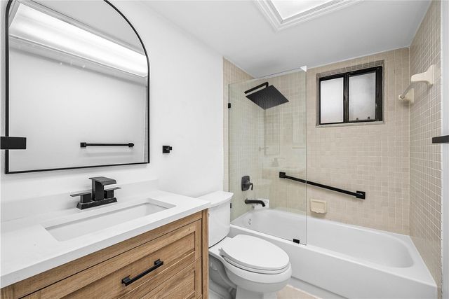 5280 Las Verdes Cir 202, Delray Beach, FL 33484