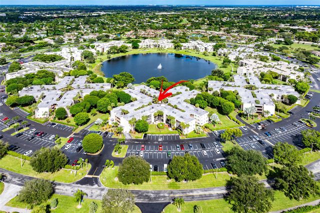 5280 Las Verdes Cir 202, Delray Beach, FL 33484