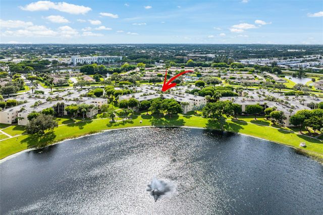 5280 Las Verdes Cir 202, Delray Beach, FL 33484