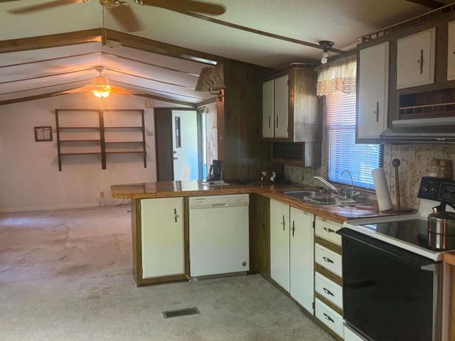 64 Mockingbird Lane, Trinity, TX 75862
