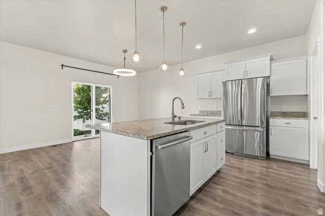 611 S LOCUST DR, Saratoga Springs, UT 84045