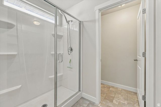 611 S LOCUST DR, Saratoga Springs, UT 84045