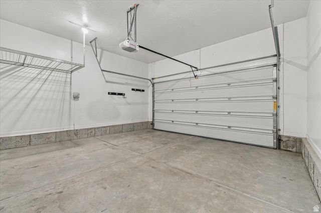 611 S LOCUST DR, Saratoga Springs, UT 84045