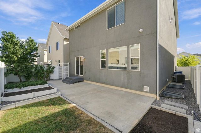611 S LOCUST DR, Saratoga Springs, UT 84045