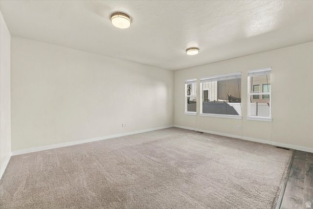 611 S LOCUST DR, Saratoga Springs, UT 84045