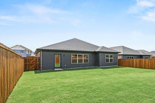 3300 Goshawk Drive, Denton, TX 76208