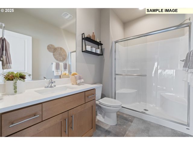 767 Magnolia Ave, Woodburn, OR 97071