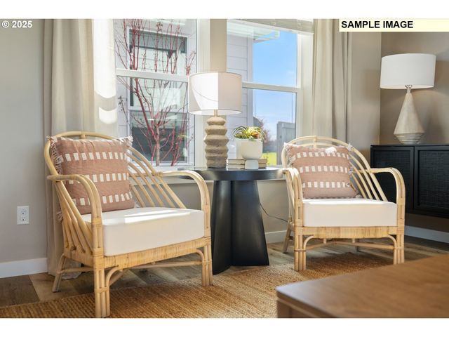 767 Magnolia Ave, Woodburn, OR 97071