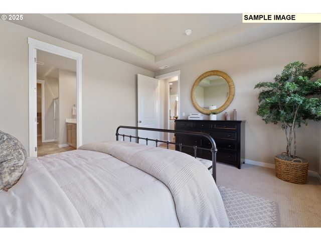 767 Magnolia Ave, Woodburn, OR 97071