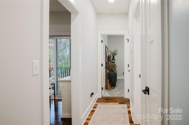 140 Gosling Drive, Hendersonville, NC 28792