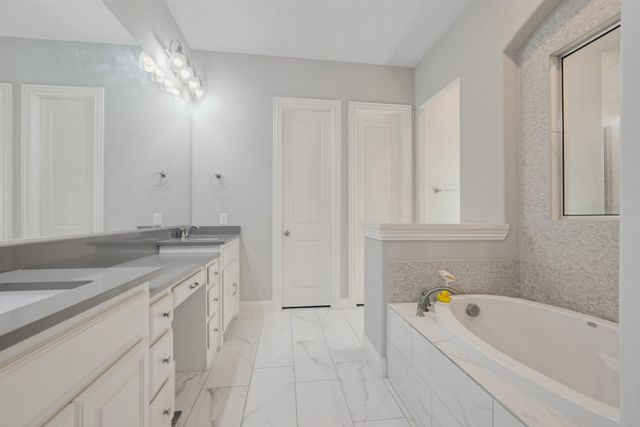 1733 Stepping Stone Trail, Argyle, TX 76226