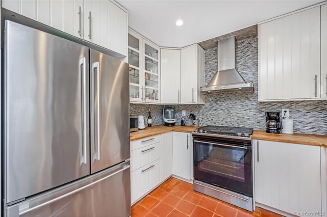24 Harmon Street, Long Beach, NY 11561