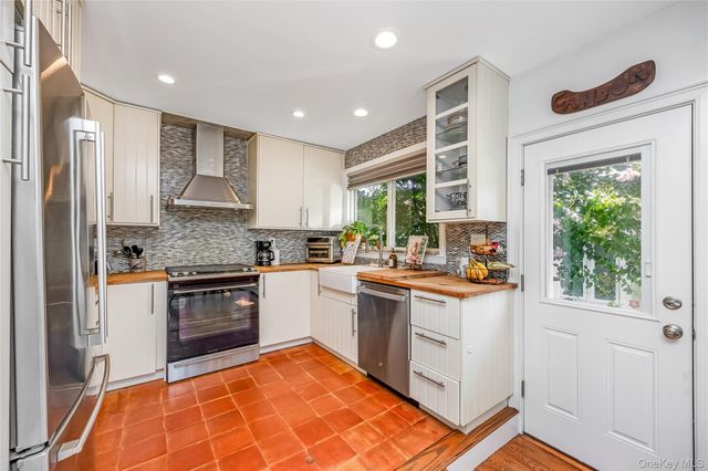 24 Harmon Street, Long Beach, NY 11561