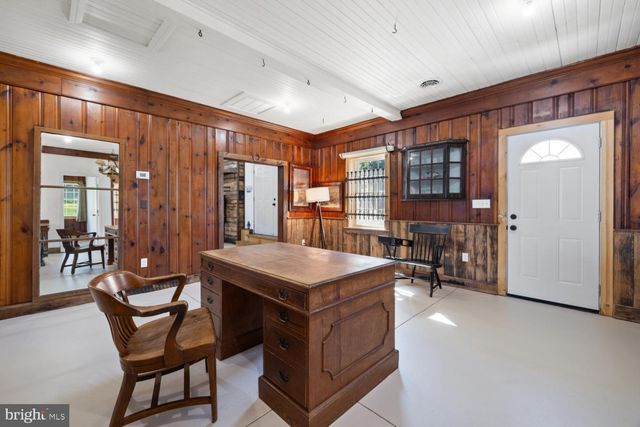 22540 BLUE RIDGE MOUNTAIN RD, Paris, VA 20130