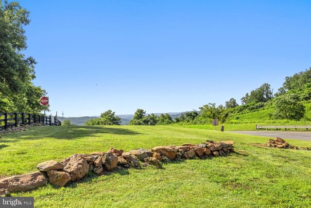 22540 BLUE RIDGE MOUNTAIN RD, Paris, VA 20130