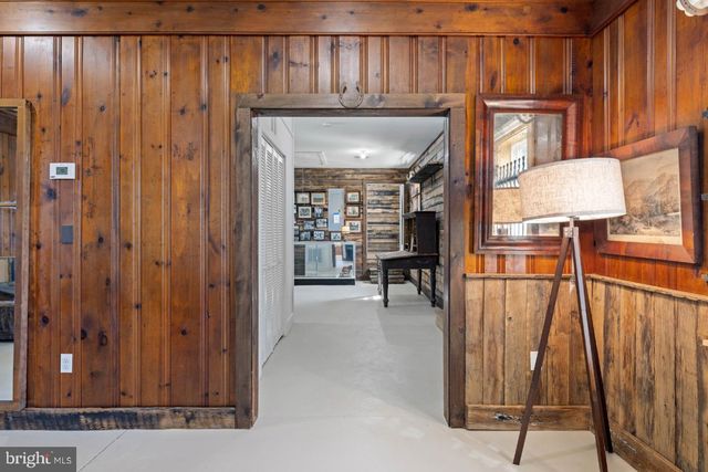 22540 BLUE RIDGE MOUNTAIN RD, Paris, VA 20130