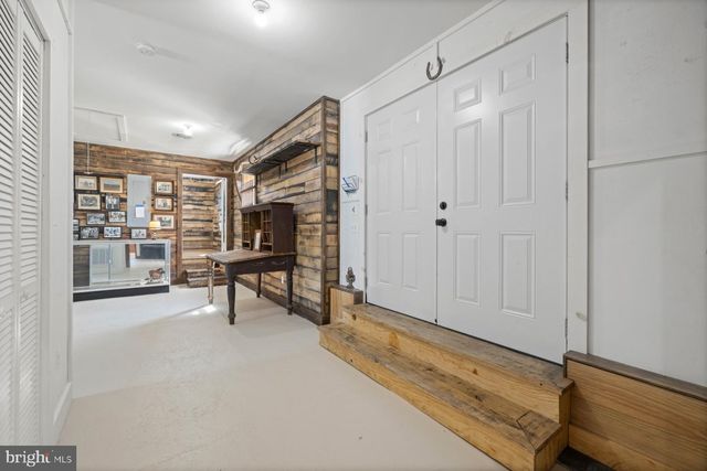 22540 BLUE RIDGE MOUNTAIN RD, Paris, VA 20130