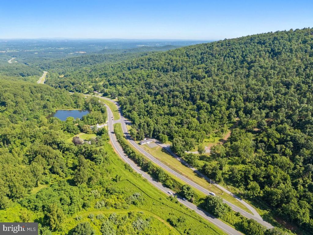 22540 BLUE RIDGE MOUNTAIN RD, Paris, VA 20130