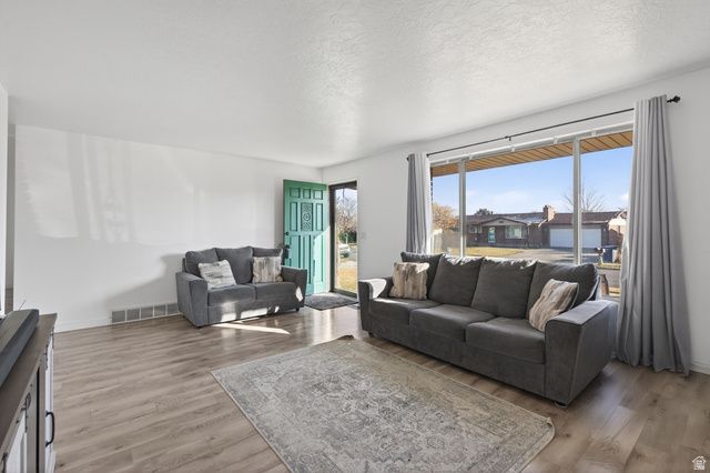 4314 S MIGNON DR, West Valley City, UT 84120