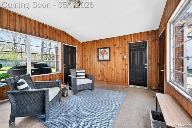 20479 Old Homestead Drive, Harper Woods, MI 48225