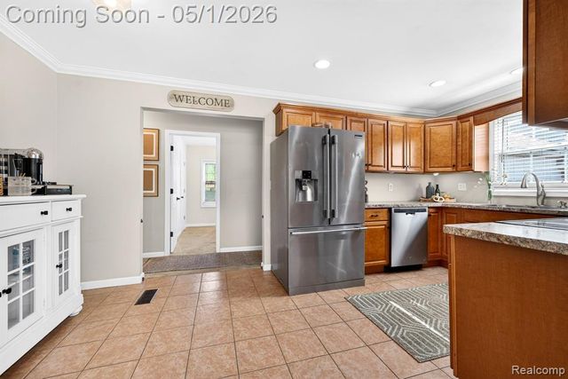 20479 Old Homestead Drive, Harper Woods, MI 48225