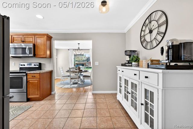 20479 Old Homestead Drive, Harper Woods, MI 48225