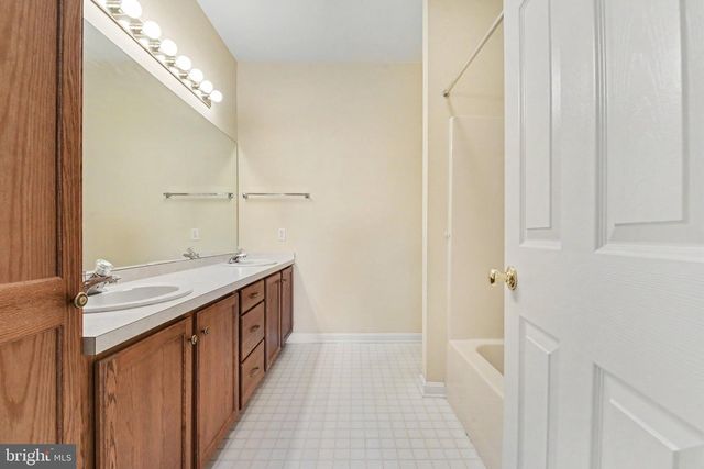 1928 LIMESTONE DR, Hummelstown, PA 17036