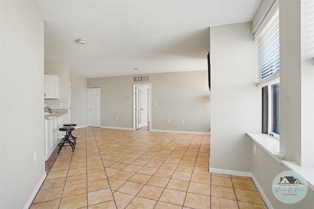 297 W Clay Avenue 411, Muskegon, MI 49440